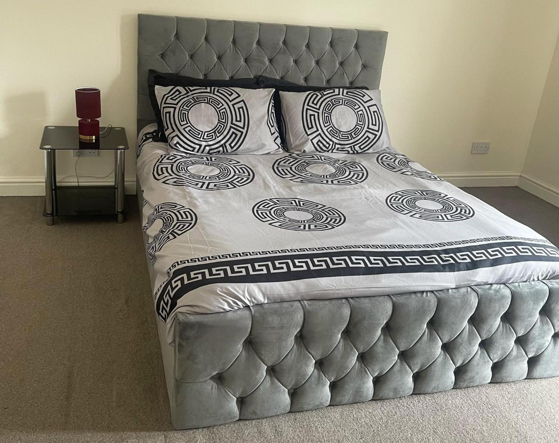 2-Bed Apartment - Sleeps 4 - Street Parking - Wifi Mánchester Exterior foto